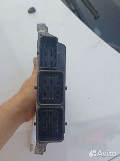 Блок управления двигателем Пежо 408 508 Ситроен С4