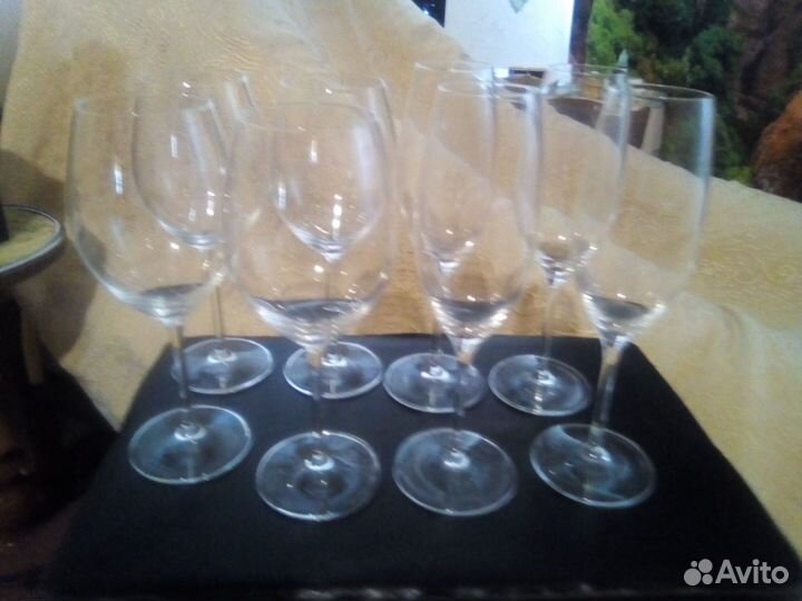 Бокалы для белого вина и шампанского