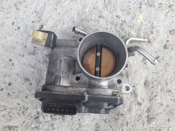 22030-28050 Дросельная заслонка Toyota
