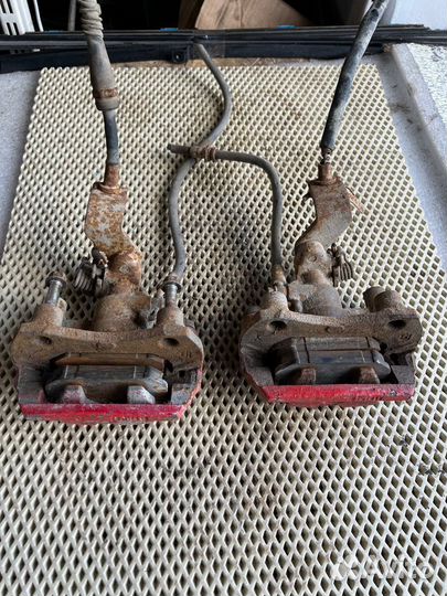 Суппорт задний Mazda 626 GE