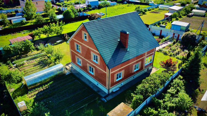 Дом 368 м² на участке 18,5 сот.