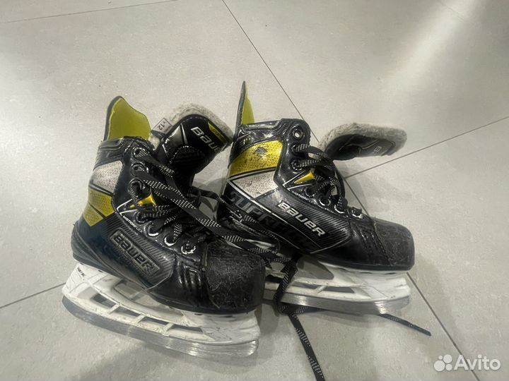 Коньки хоккейные детские