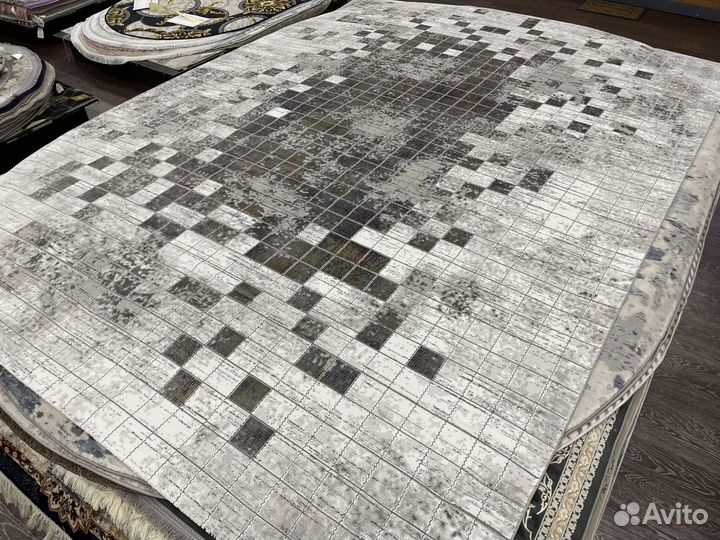 Ковер 2.93х4 новый