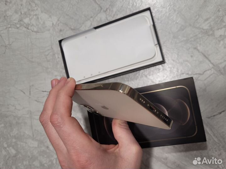 iPhone 12 Pro, 256 ГБ