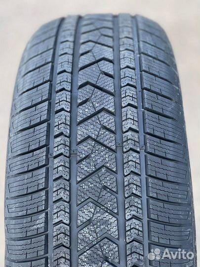 Tourador Winter Pro TSU1 295/40 R21 113V