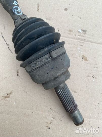 Привод передний левый Mitsubishi Outlander