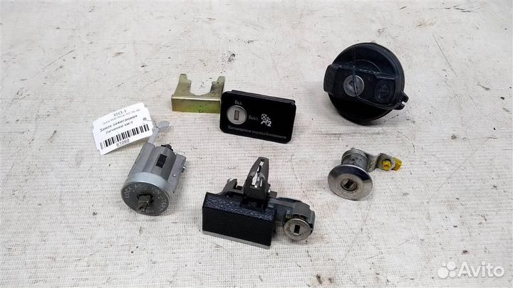 Замок зажигания+ личинки км-т Great Wall Hover H3