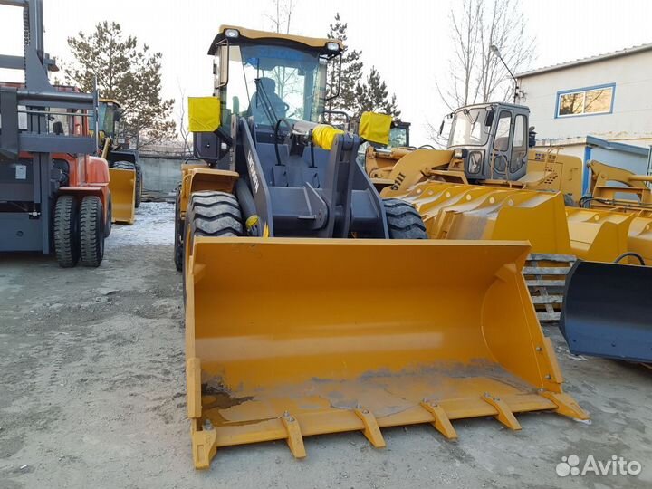 Фронтальный погрузчик XCMG LW300FN, 2023