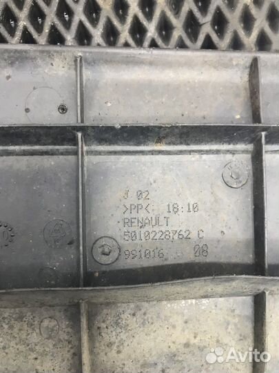 Крыло заднее правое Renault Magnum