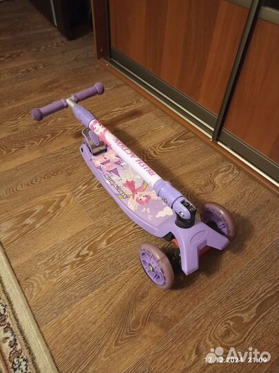 Самокат складной трёхколёсный для девочки