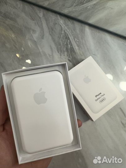 Apple MagSafe Battery Pack(повербанк для айфона)