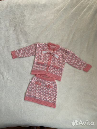 Теплый костюм для девочки