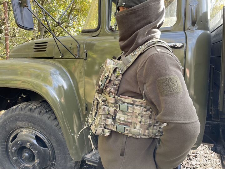 Тактический жилет для спецподразделений