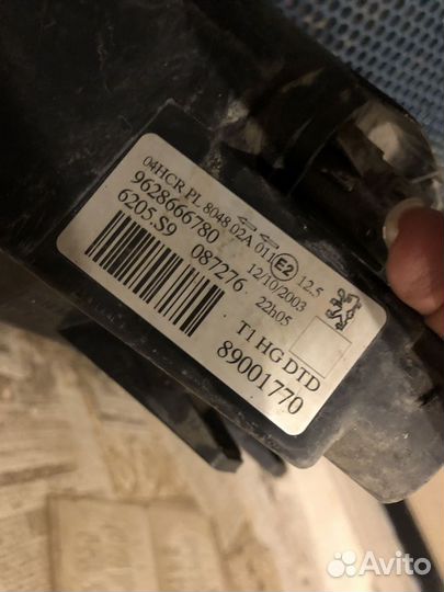 Правая фара Рeugeot 206