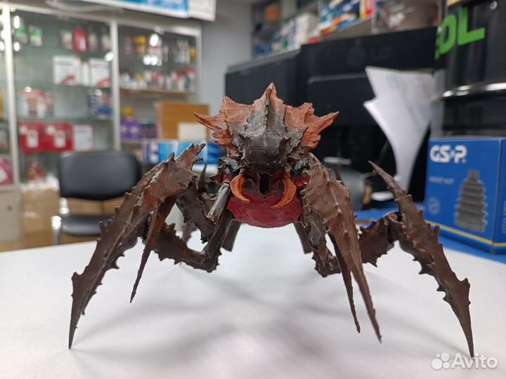 Статуэтка Helldivers 2 Brood Commander