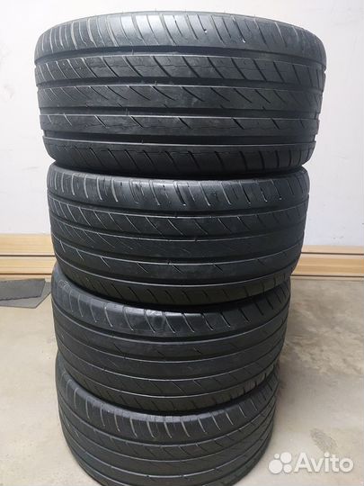 Ovation VI-701 295/35 R21 107V