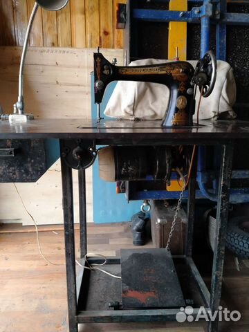 Швейная машина Зингер для швейной мастерской
