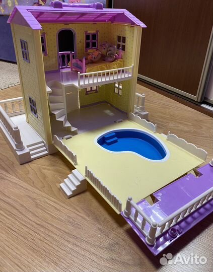 Кукольный домик
