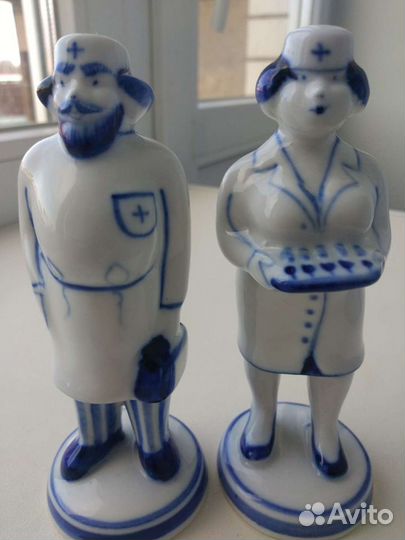 Статуэтка фарфор