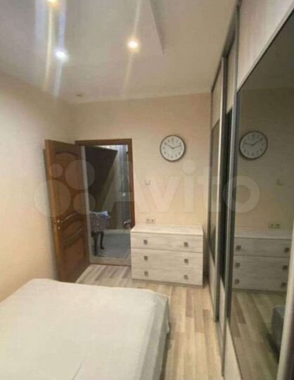 2-к. квартира, 56 м², 4/10 эт.