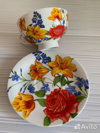 Чайная пара, заварочный чайник, сахарница, чашки