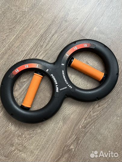 Тренировочный тренажер для запястья