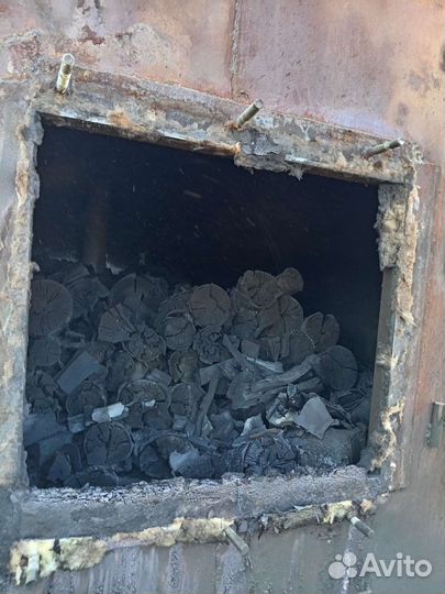 Уголь древесный в мешках