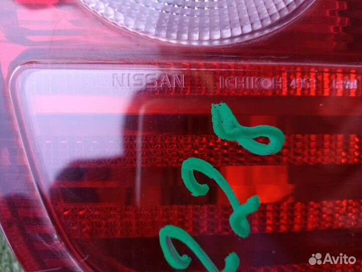 Фонарь задний левый Nissan Micra K12