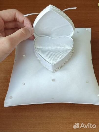 Подушечка для обручальных колец