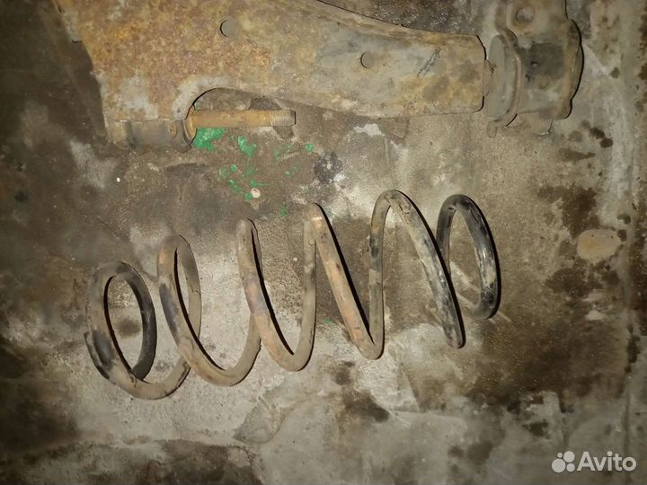 Передний пружина daewoo nexia
