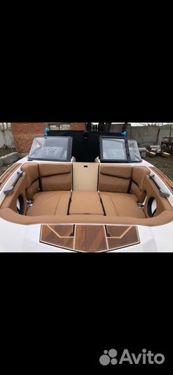 Катер буксировщик supra SA400