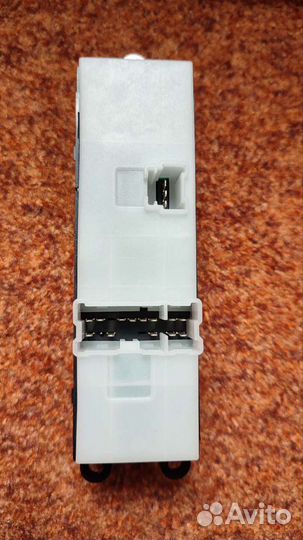 Блок управления стеклоподъёмника нисан