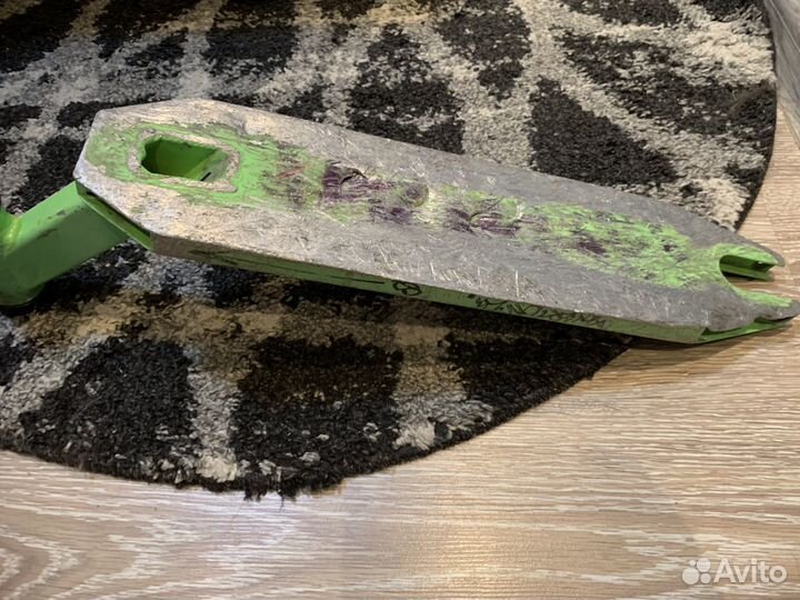 Трюковой самокат