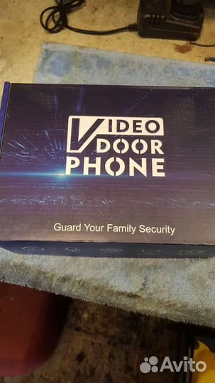 Видеодомофон с картами доступа
