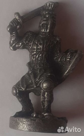 Коллекционные фигурки