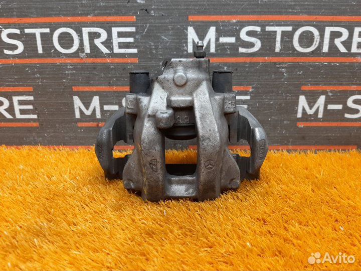 Суппорт задний правый Mercedes-Benz E-Class W212