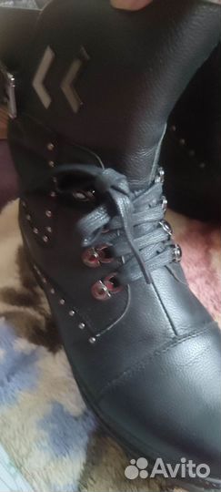 Ботинки женские зимние 39 размер б/у