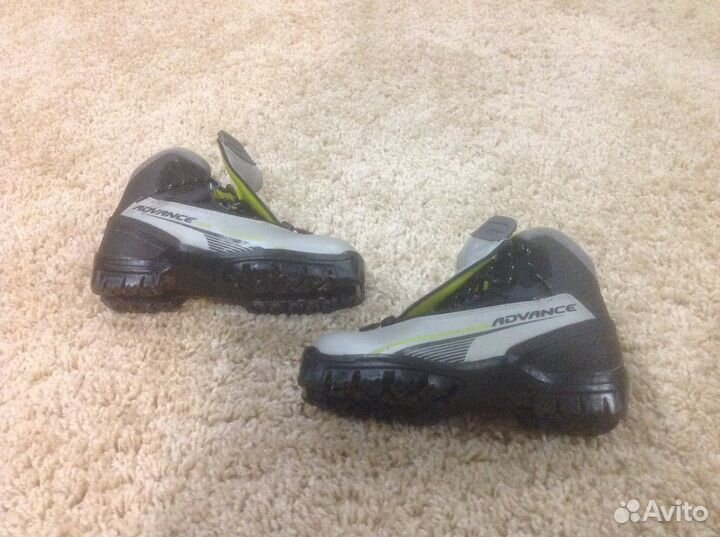 Лыжные ботинки