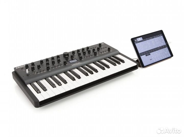 Modal Argon8 синтезатор