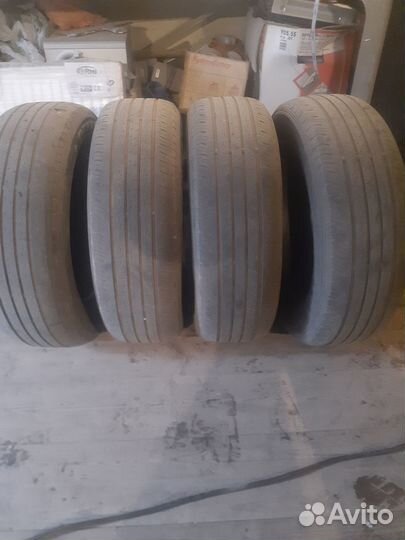 Dunlop SP Touring R1 225/65 R17 102H