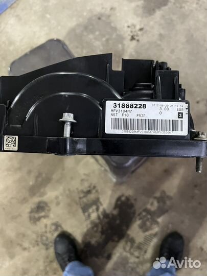 Клапанная крышка f10