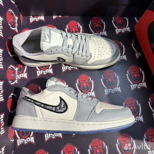 Кроссовки Nike dior sb dunk low