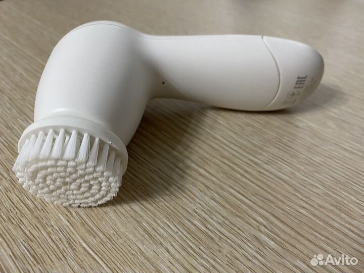 Массажер для лица Braun/ Щетка электрическая