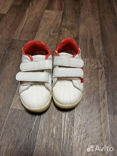 Кроссовки для девочки