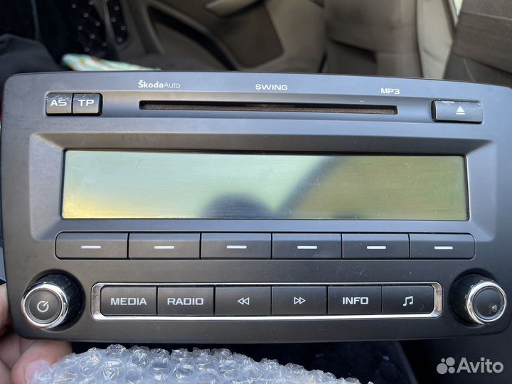 Штатная магнитола на skoda octavia a5