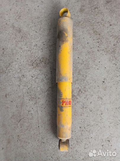 Задний амортизатор риф Тойота Хайлюкс 8 1GD-FTV