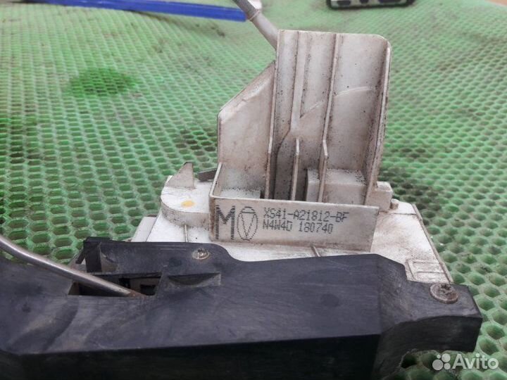 Замок двери передний правый Ford Focus 1 2001