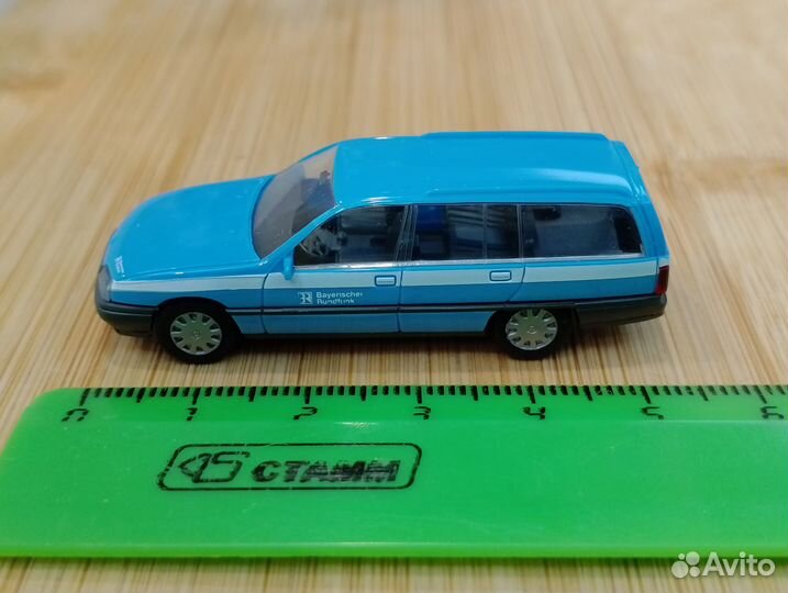 Opel Omega Caravan 3.0i GLS (1988-1989) универсал