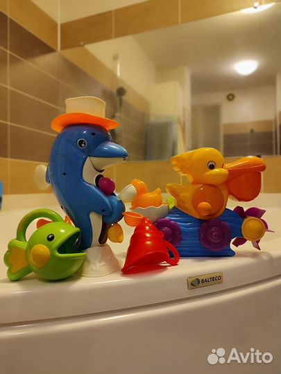 Игрушки для купания в ванной