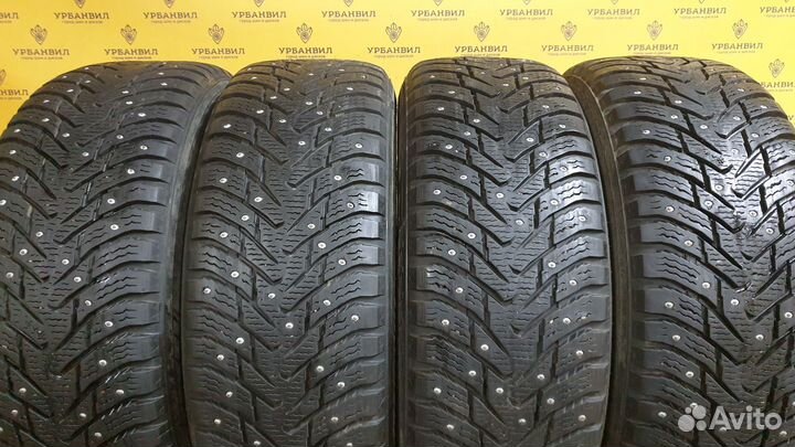 Nokian Tyres Hakkapeliitta 8 SUV 215/65 R16 102T
